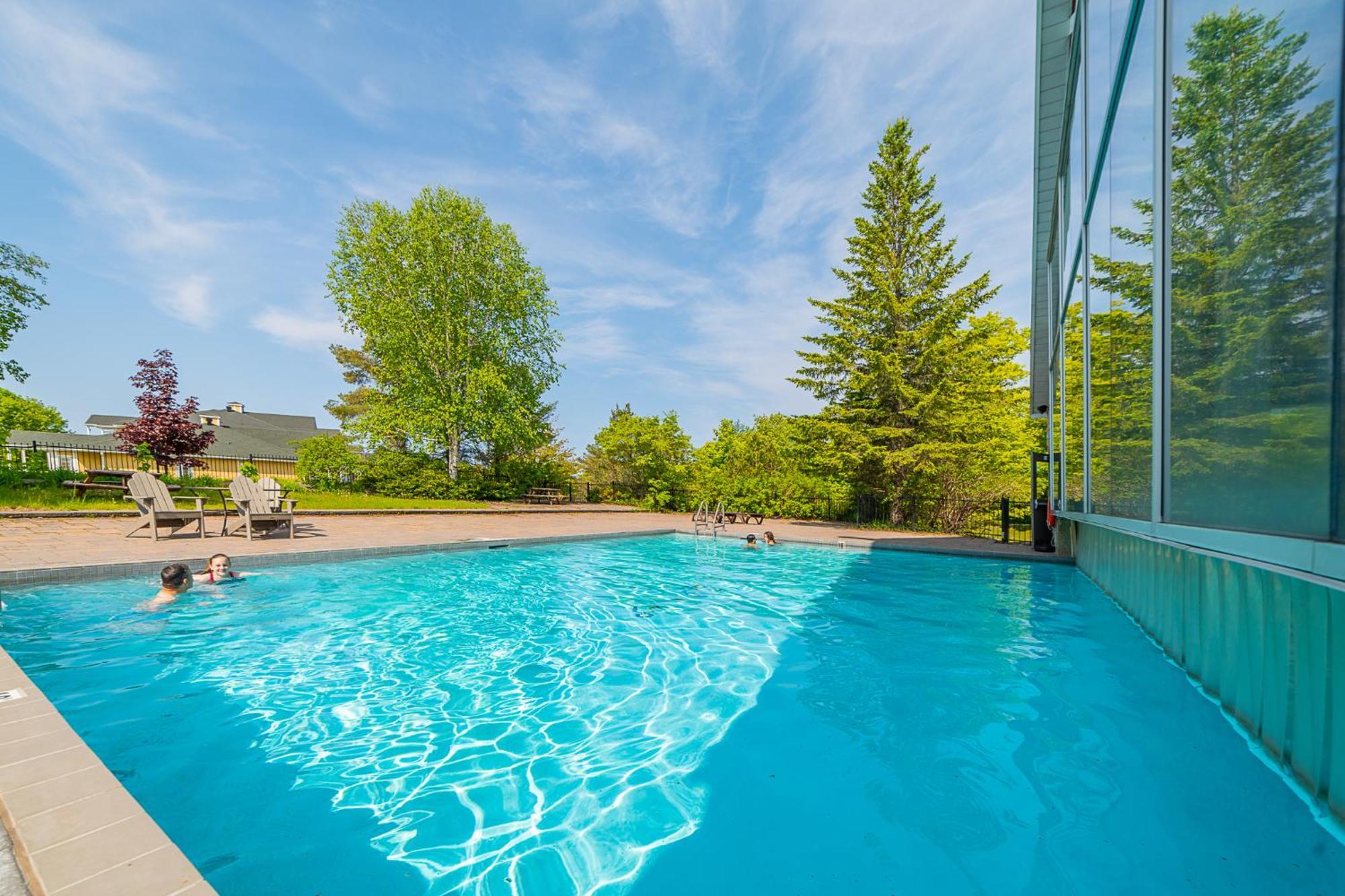 Horseshoe Valley Suites - The Azure Shanty Bay Экстерьер фото