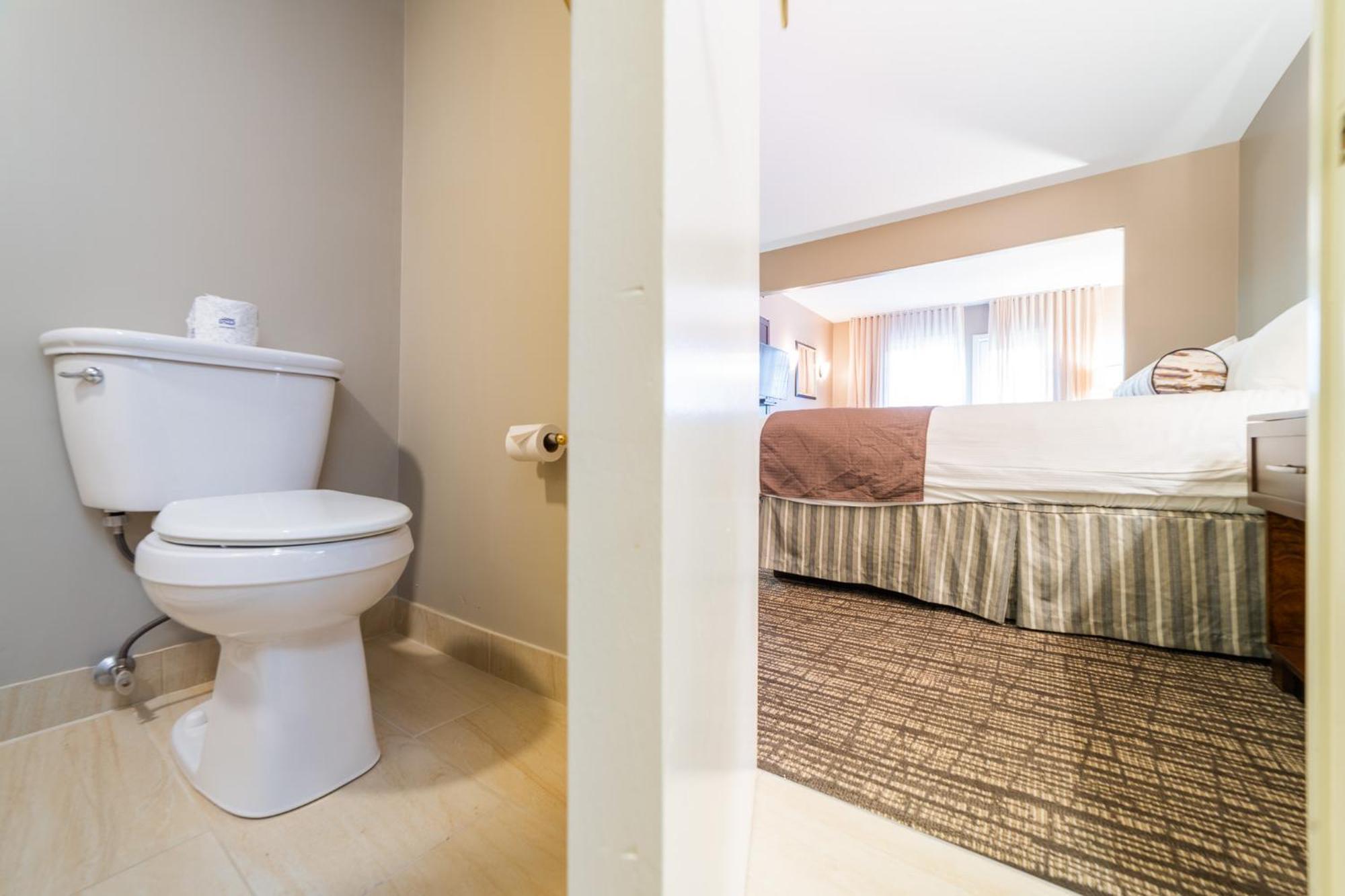 Horseshoe Valley Suites - The Azure Shanty Bay Экстерьер фото
